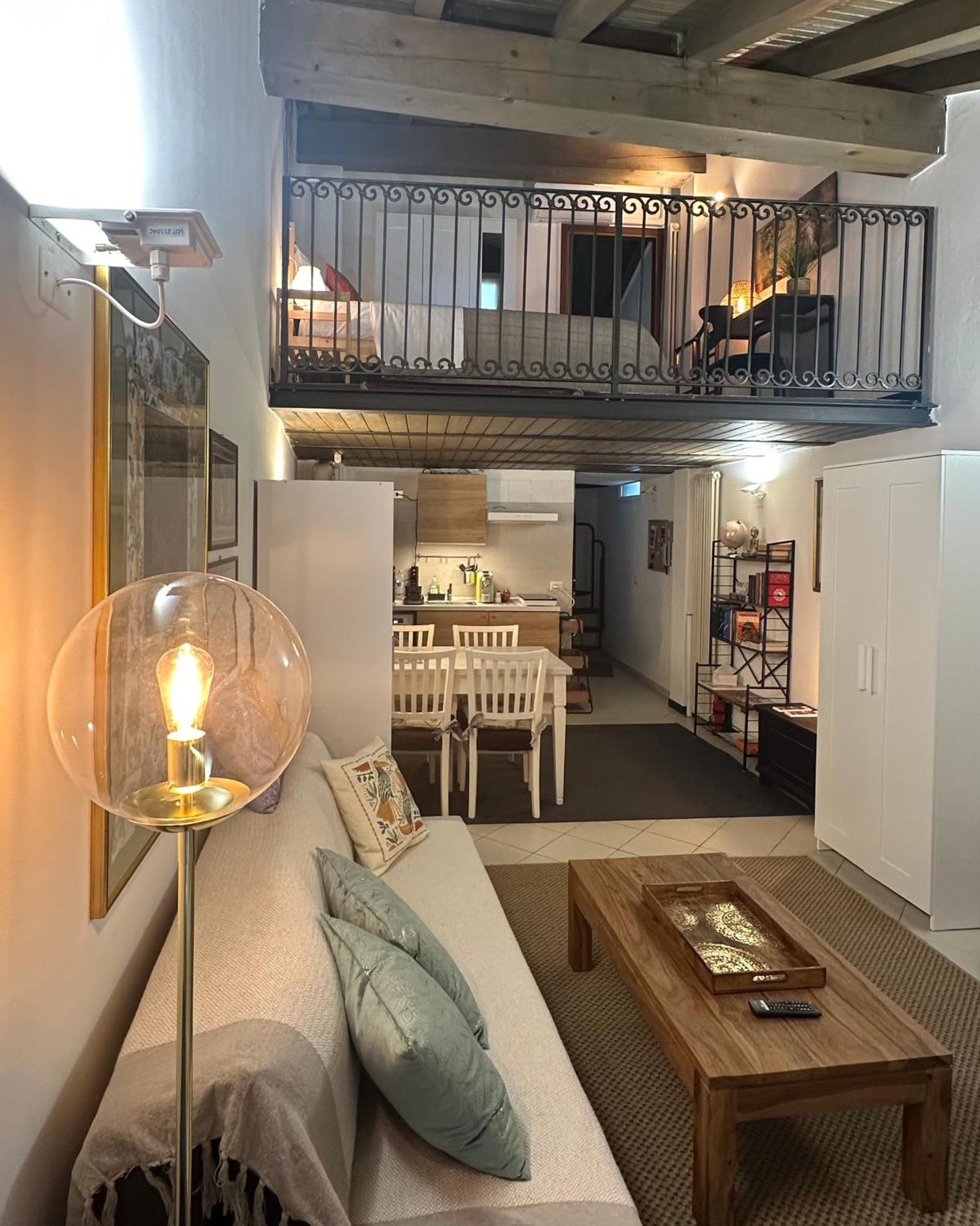 La Mansardina Di San Leonardo Apartment แบร์กาโม ภายนอก รูปภาพ