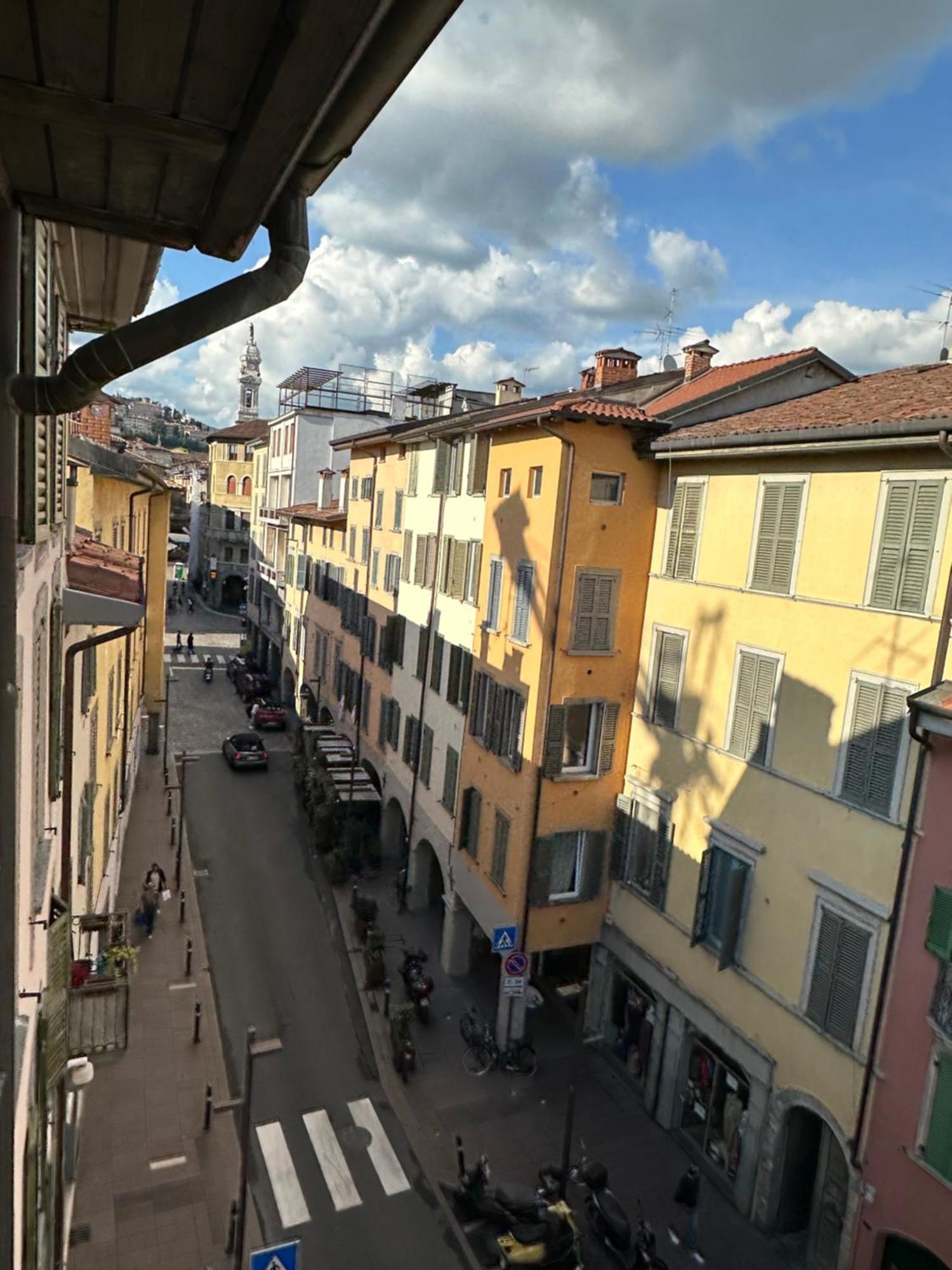 La Mansardina Di San Leonardo Apartment แบร์กาโม ภายนอก รูปภาพ